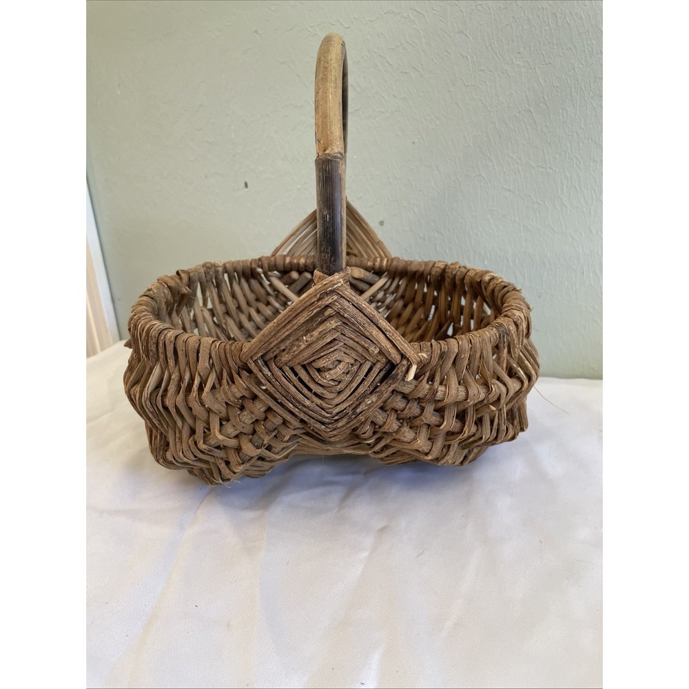 BUTTOCKS egg splint basket handmade rustic vintage primitive God's Eye 10x10x7‎